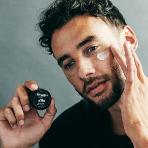 Brickell Men's Restoring Eye Cream - Natürliche und organische Anti Aging Augencreme - Augencreme gegen Falten und Augenringe - Reduziert Tränensäcke & Augen Schwellungen - 15 ml - Unparfümiert 11