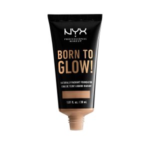 NYX Professional Makeup Born to Glow Radiant Foundation, Schillerndes Finish, Aufbaufähige mittlere Deckkraft, Vegane Formel, Farbton: Classic Tan 6