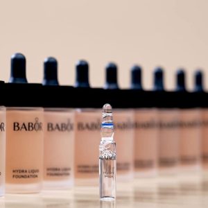 BABOR MAKE UP Hydra Liquid Foundation, Make-up für trockene Haut, Mit Hyaluronsäure, Mittel stark deckend, Langanhaltend, 1 x 30 ml 22