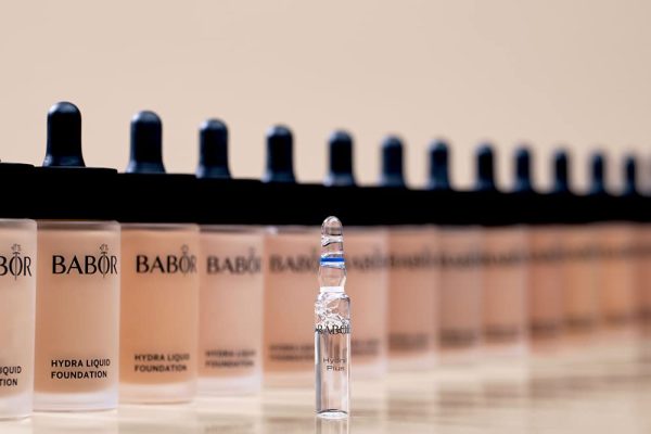 BABOR MAKE UP Hydra Liquid Foundation, Make-up für trockene Haut, Mit Hyaluronsäure, Mittel stark deckend, Langanhaltend, 1 x 30 ml 7