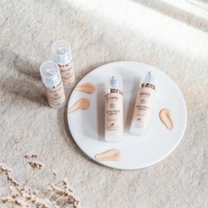 lavera Hyaluron Liquid Foundation - Cool Honey 04 - Naturkosmetik - Vegan - Seidige, leichte Textur - Frei von Mineralöl - Natürliche Hyaluronsäure & Bio-Mandelöl - 30ml 13