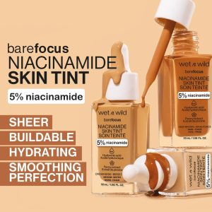 Wet n Wild Bare Focus Niacinamide Skin Tint, Leichte Foundation mit Aufbaubarer Formel, Angereichert mit Hyaluronsäure und Vitamin E für einen Strahlenden Look, Light Medium Sand 24